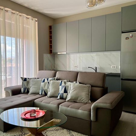 Alma Rose Apartment Korce Exterior foto