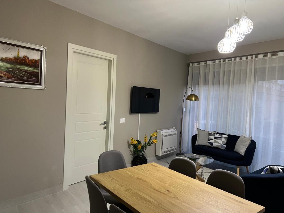 Alma Rose Apartment Korce Exterior foto