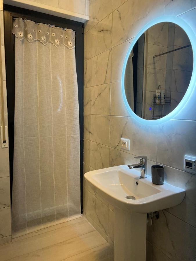 Alma Rose Apartment Korce Exterior foto